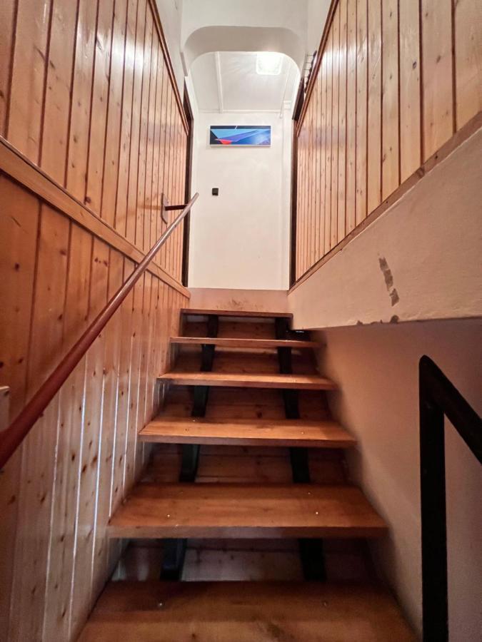 Apartment A Festo Vendeghaza / The Painter's